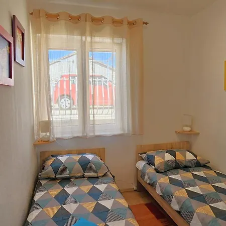 Spacious Lush Garden Private Access To Holiday home Trogir